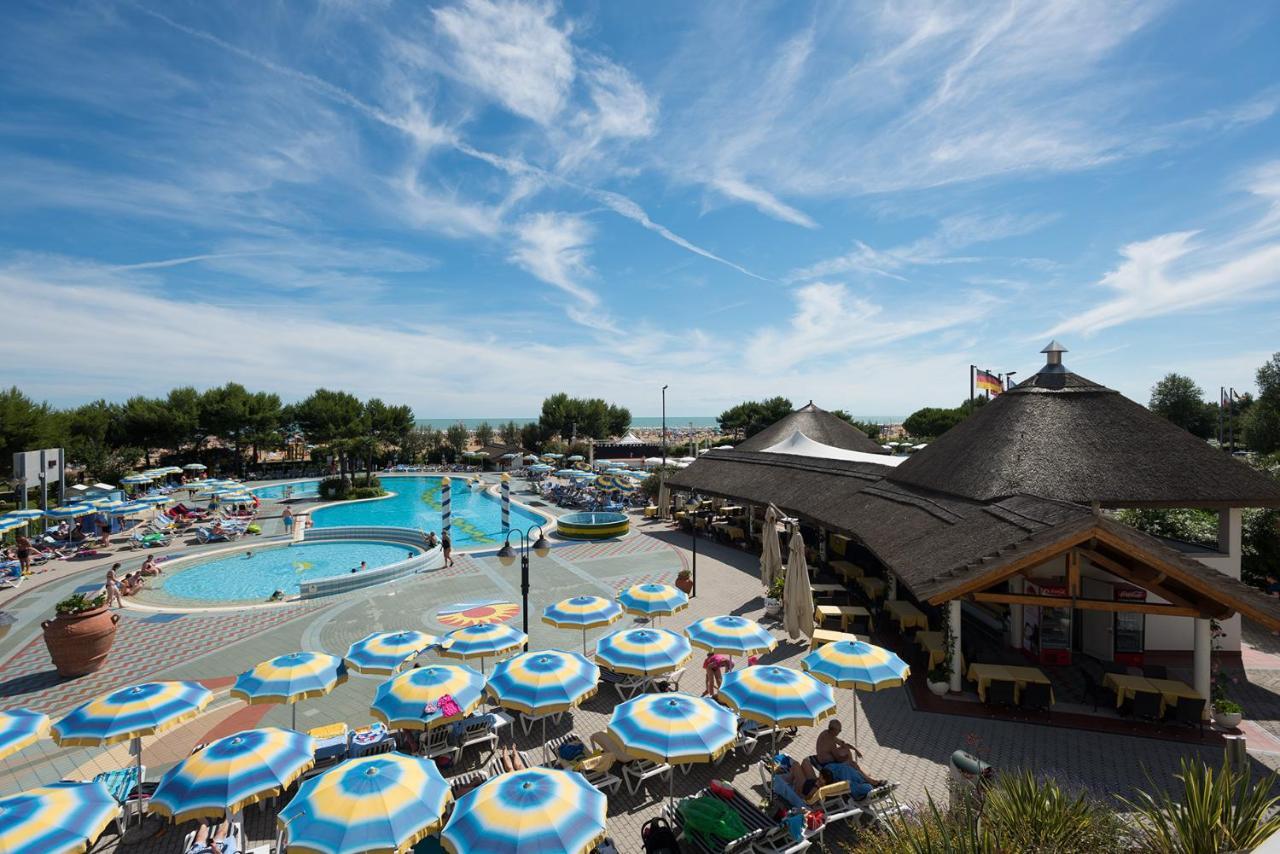 Aparthotel Holiday Bibione Zewnętrze zdjęcie
