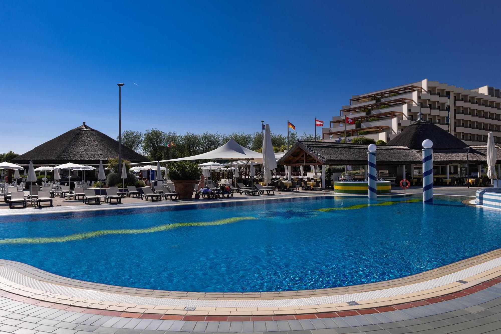 Aparthotel Holiday Bibione Zewnętrze zdjęcie