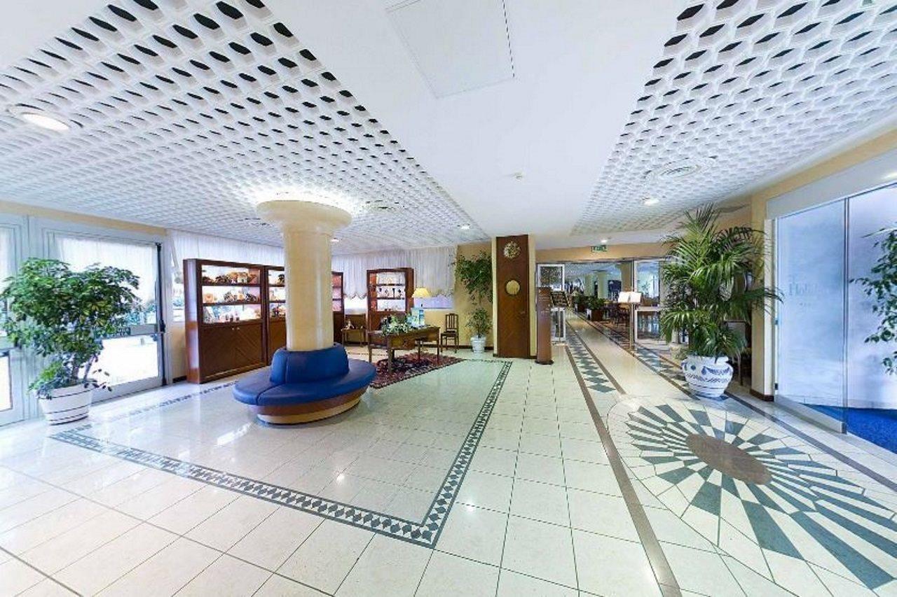 Aparthotel Holiday Bibione Zewnętrze zdjęcie
